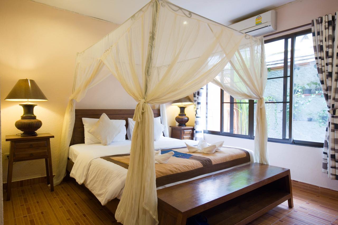Changmoi House Chiang Mai Buitenkant foto